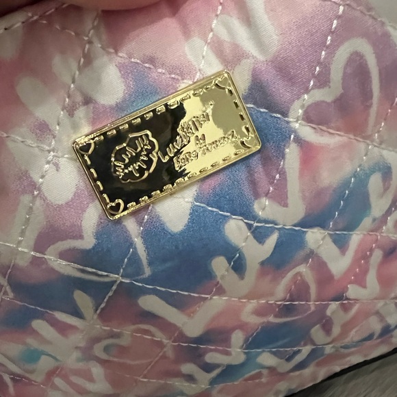 Betsey Johnson Weekender bag. Brand new with tags! - Picture 17 of 17